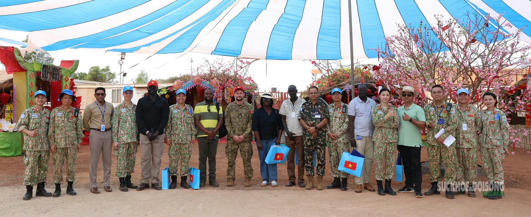Bác sĩ của lực lượng gìn giữ hòa bình Việt Nam tại Sudan hoàn thành kiểm tra COE trước Tết 2026- Ảnh 7.