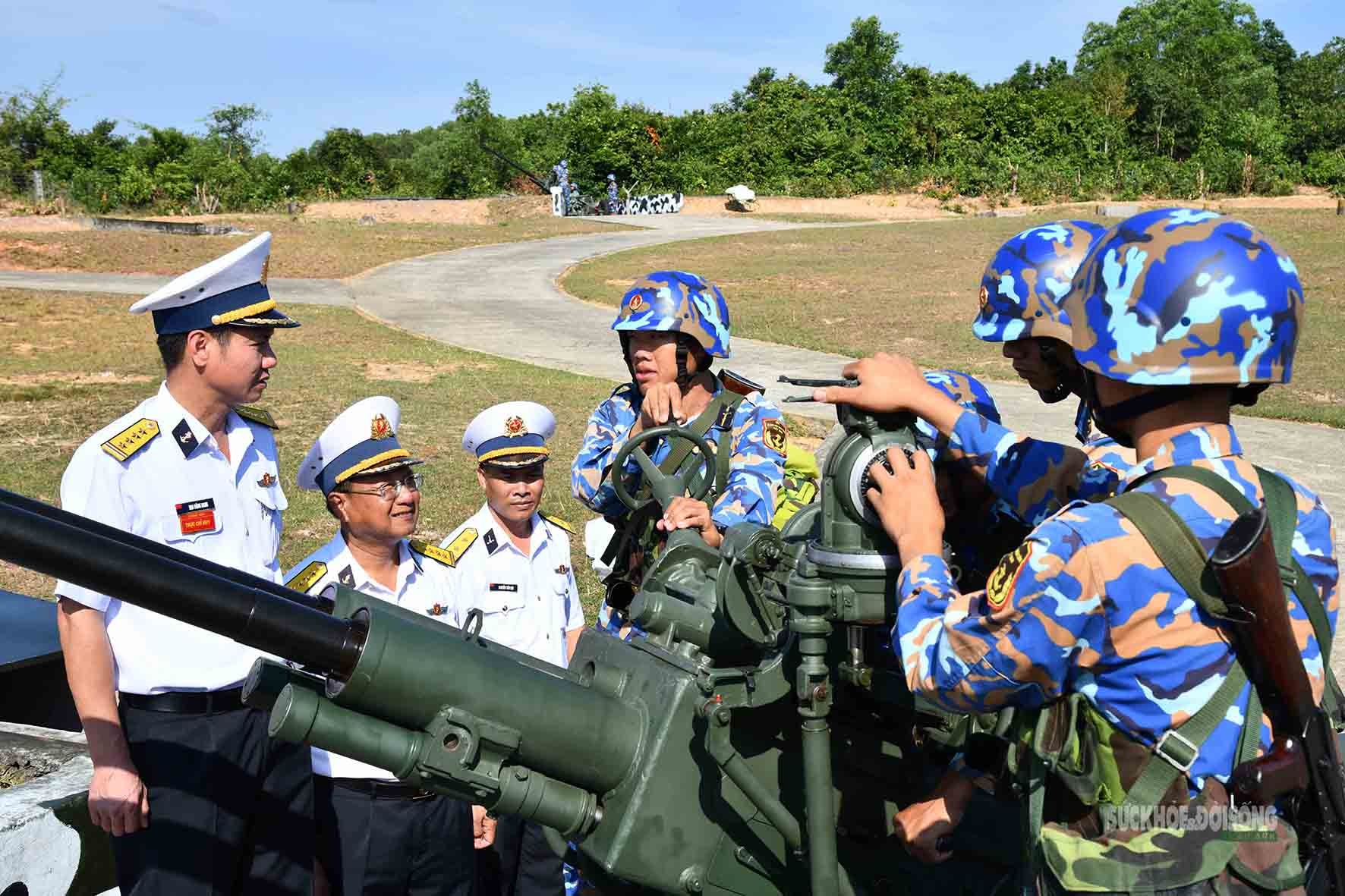 Vùng 5 Hải quân chủ động thế trận, bảo đảm an toàn dịp Tết Bính Ngọ 2026- Ảnh 2.
