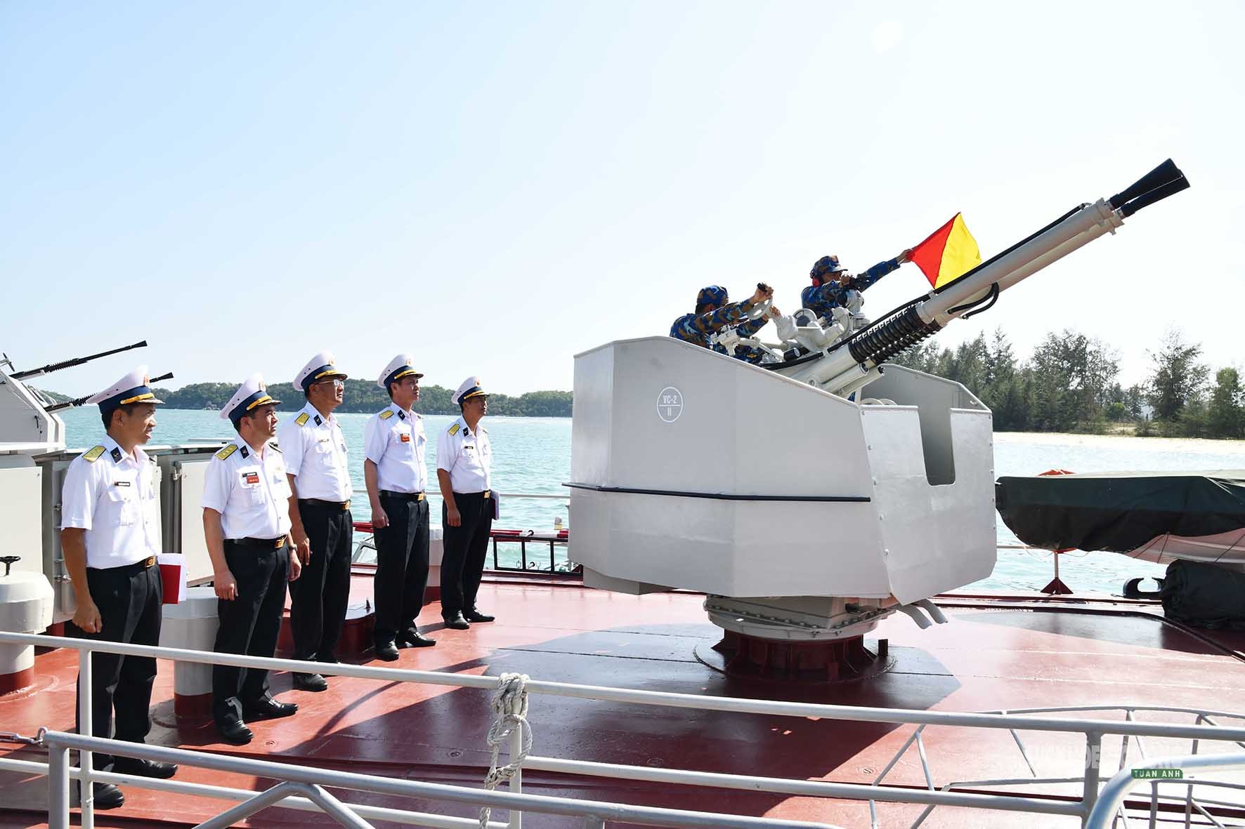 Vùng 5 Hải quân chủ động thế trận, bảo đảm an toàn dịp Tết Bính Ngọ 2026- Ảnh 3.