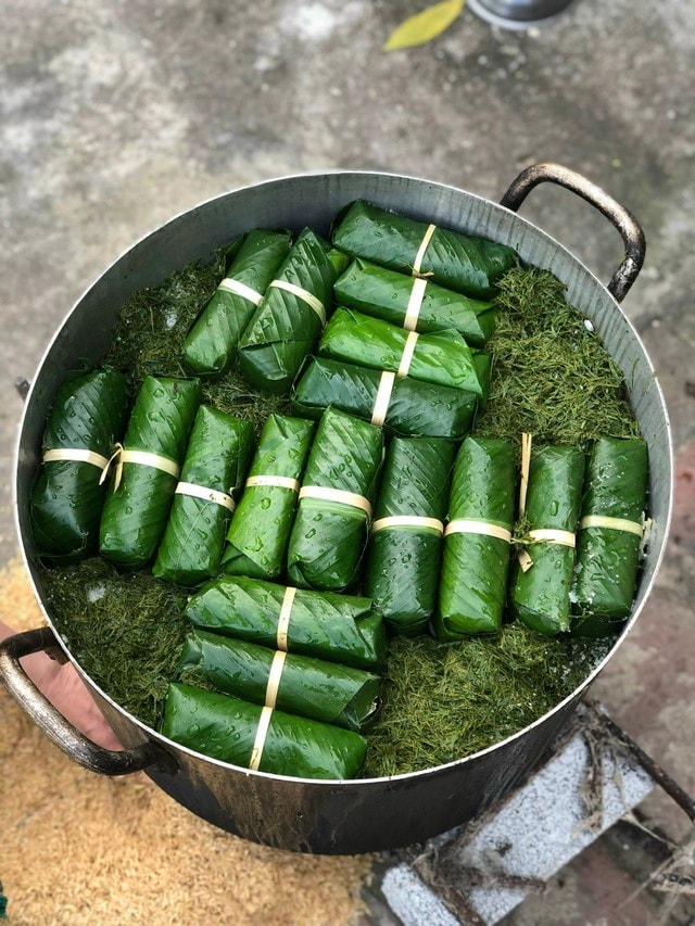 Người Hà Nội 'giữ Tết' bằng nồi bánh chưng đỏ lửa- Ảnh 4.