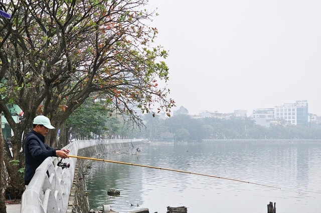 Miền Bắc tăng nhiệt hửng nắng, sương mù chỉ còn vào sáng sớm- Ảnh 1.