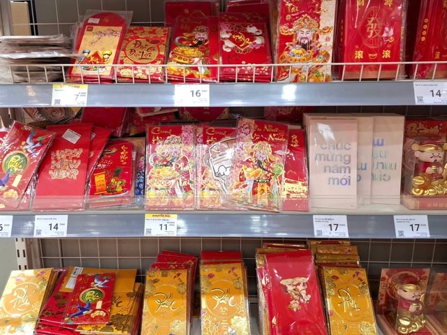 Thị trường phong bao lì xì Tết 2026 có gì mới?- Ảnh 1.