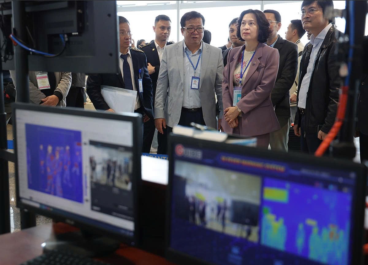 Bộ Y tế đề nghị tăng cường phối hợp truyền thông phòng, chống dịch tại cửa khẩu dịp Tết- Ảnh 1.