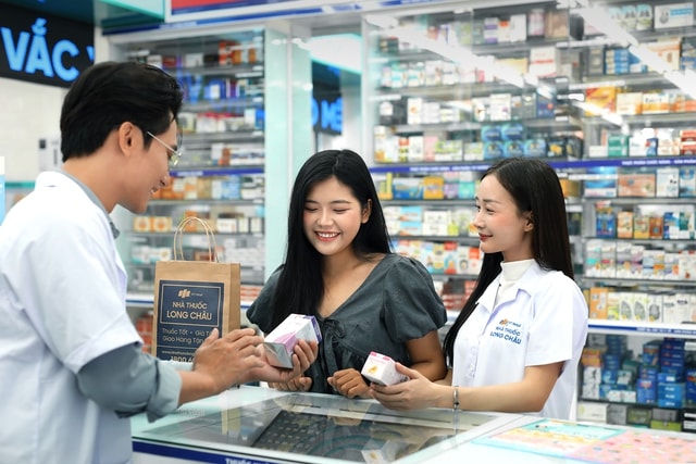 Long Châu có hơn 320 nhà thuốc hoạt động xuyên Tết Bính Ngọ- Ảnh 2.