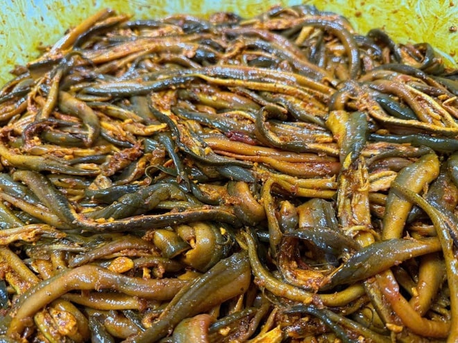 Lươn xứ Nghệ: Từ món ăn dân gian thành di sản ẩm thực quốc gia- Ảnh 5. Lươn xứ Nghệ: Từ món ăn dân gian thành di sản ẩm thực quốc gia- Ảnh 5.