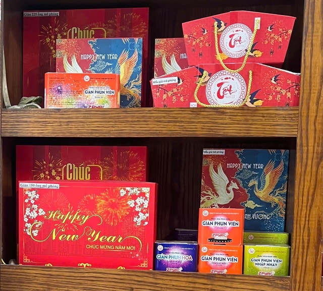 Đốt pháo ngày Tết: Loại nào được phép, loại nào khiến bạn bị phạt tiền triệu?- Ảnh 2. Đốt pháo ngày Tết: Loại nào được phép, loại nào khiến bạn bị phạt tiền triệu?- Ảnh 2.