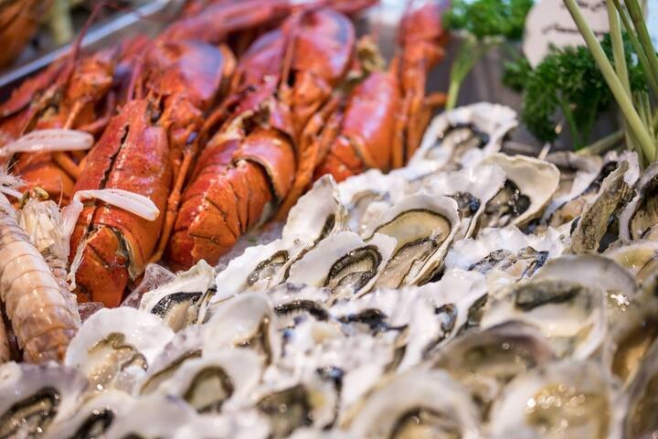 Bộ Y tế khuyến cáo sau một số vụ nghi ngộ độc, nhập viện liên quan đến hải sản- Ảnh 1.