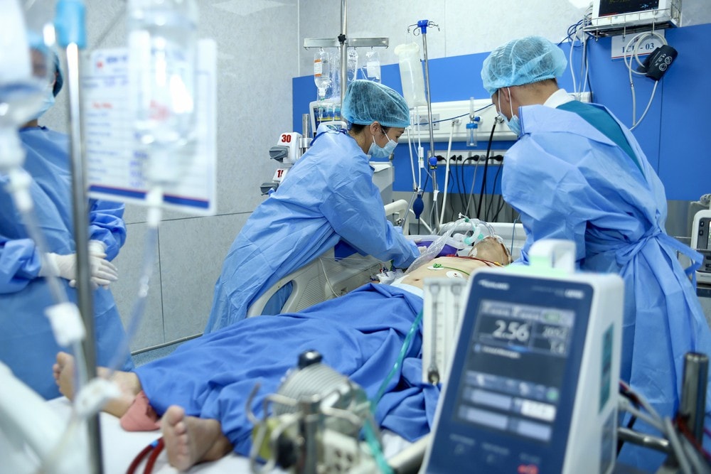 Tết bệnh viện (2): Giao thừa không náo nhiệt- Ảnh 10.