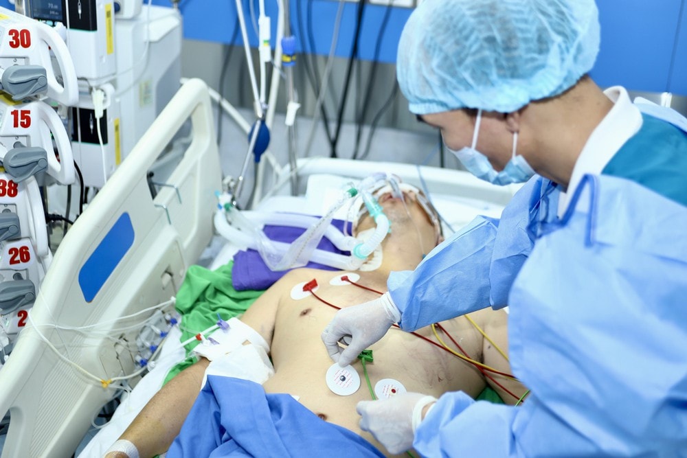 Tết bệnh viện (2): Giao thừa không náo nhiệt- Ảnh 12.