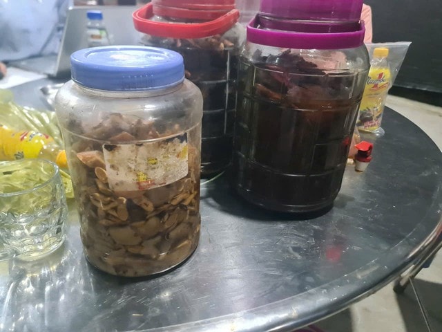 Tết đến, cảnh báo nguy cơ ngộ độc rượu tăng cao- Ảnh 2.