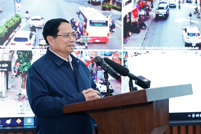 Thủ tướng động viên lực lượng CSGT, an ninh mạng làm nhiệm vụ đêm 29 Tết- Ảnh 1.