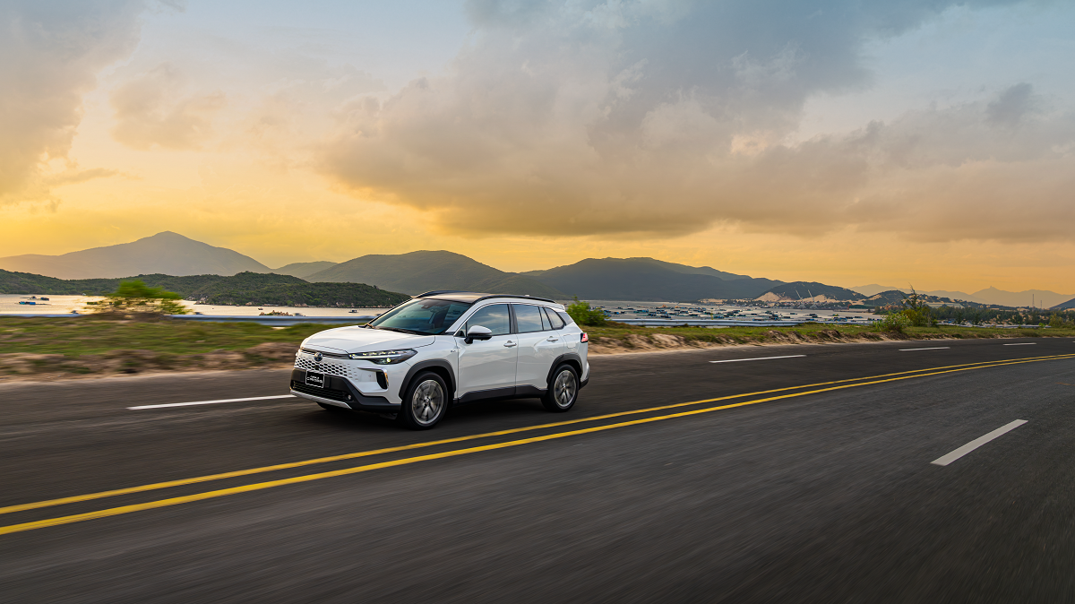 Toyota dẫn dắt cuộc chơi xe Hybrid Electric 2026 - 2