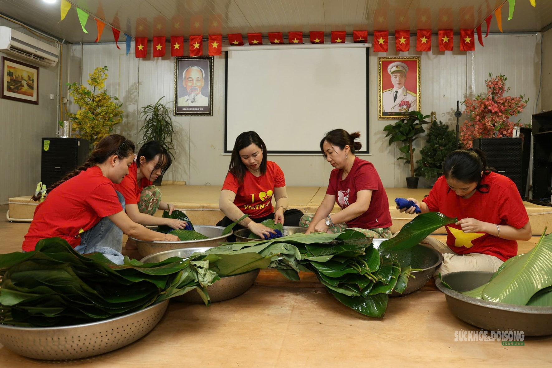 Bác sĩ Việt Nam tại Phái bộ Liên Hợp Quốc giữ trọn hương Xuân- Ảnh 2.