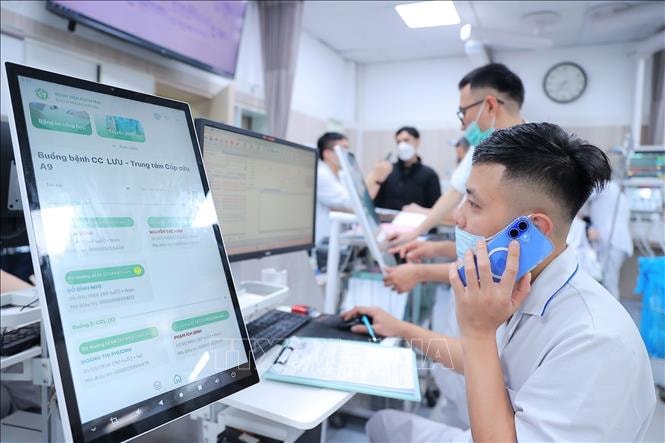 Xuân của những ca trực xuyên giao thừa- Ảnh 2. Xuân của những ca trực xuyên giao thừa- Ảnh 2.