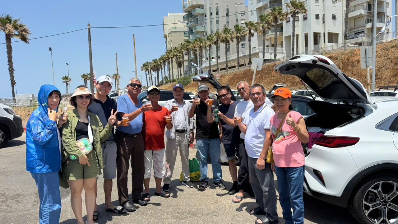 Góc biển Bat Yam và cuộc hẹn Chủ nhật của những người Việt xa xứ- Ảnh 1. Góc biển Bat Yam và cuộc hẹn Chủ nhật của những người Việt xa xứ- Ảnh 1.