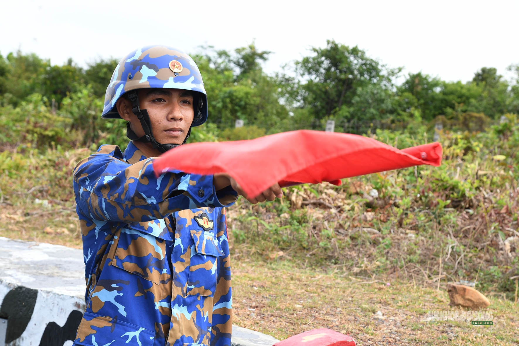 Đón Tết trên trận địa, vững nhịp canh trời Tây Nam- Ảnh 3.