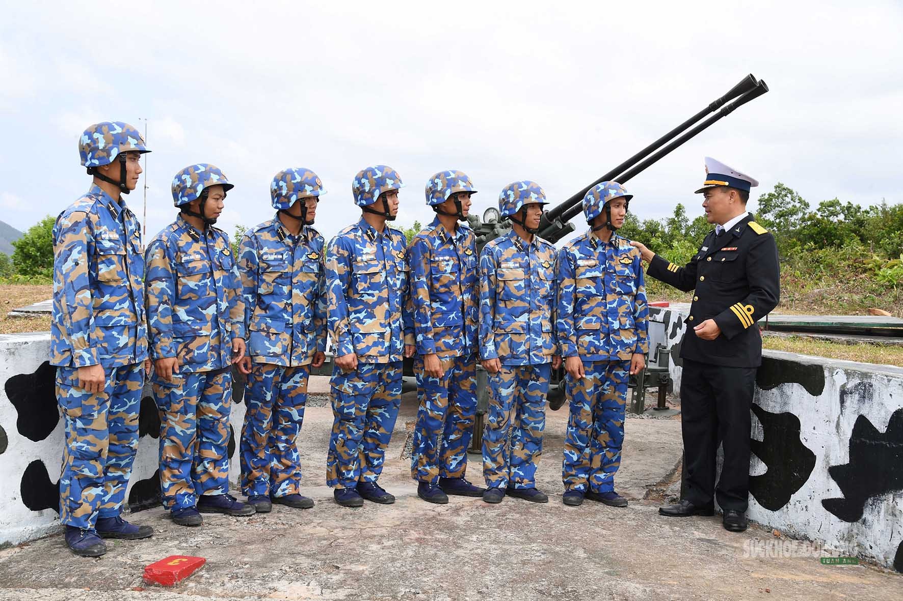 Đón Tết trên trận địa, vững nhịp canh trời Tây Nam- Ảnh 6.