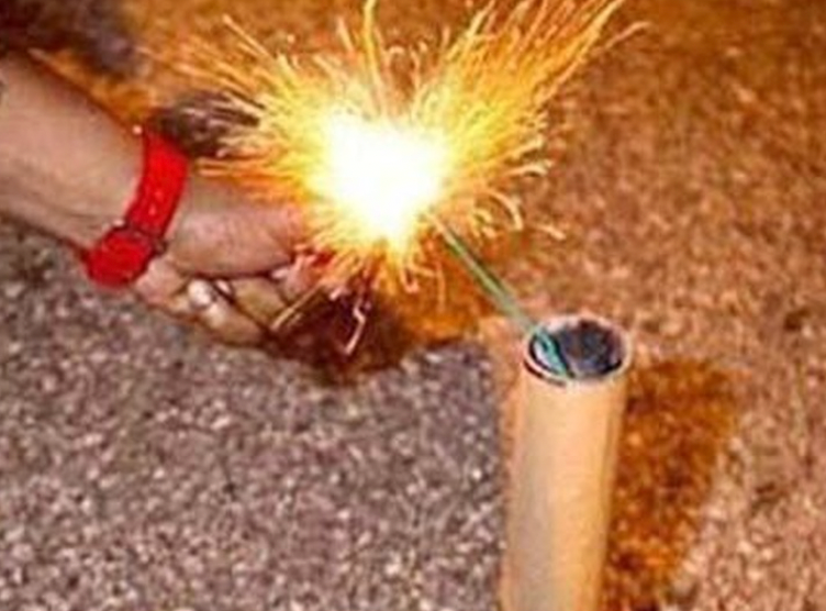 Tết Bính Ngọ, 100 trường hợp nhập viện nghi do pháo nổ, pháo hoa trong 24 giờ qua - Ảnh 1.