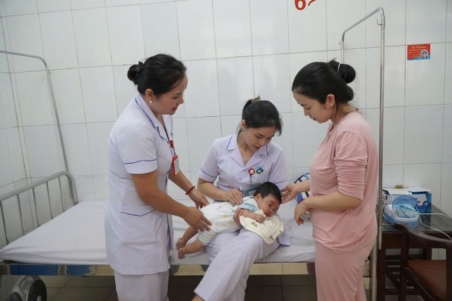 Những 'ngọn nến nhỏ' thầm lặng vì sức khỏe người bệnh- Ảnh 3.