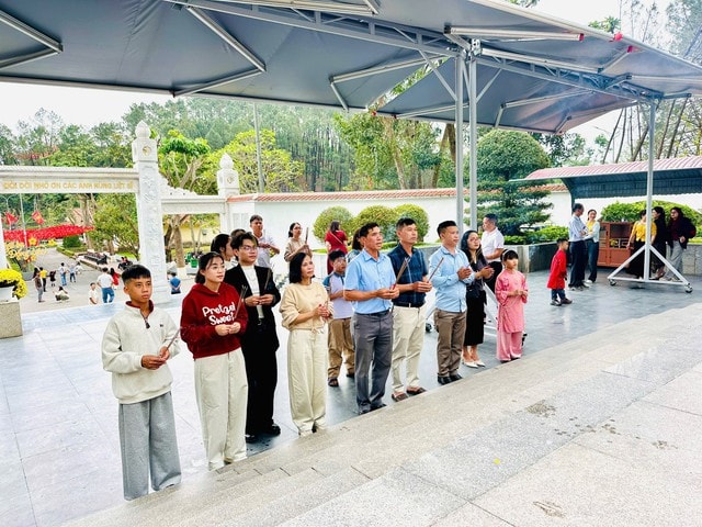 Ngã ba Đồng Lộc những ngày đầu năm- Ảnh 10. Ngã ba Đồng Lộc những ngày đầu năm- Ảnh 10.