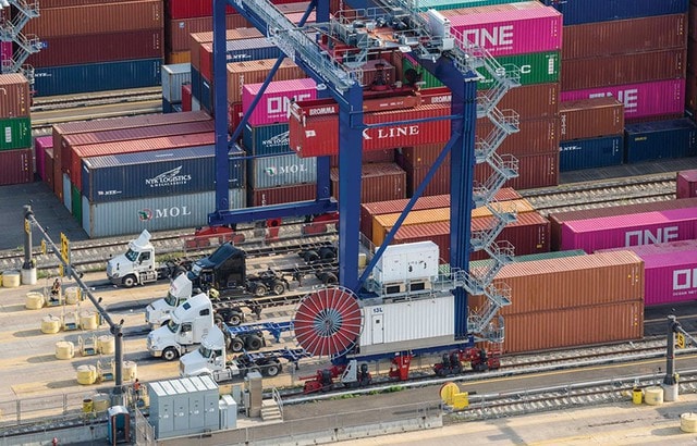 Năm Bính Ngọ 2026 nên đầu tư vào kênh nào dưới góc nhìn phong thủy?- Ảnh 1. Năm Bính Ngọ 2026 nên đầu tư vào kênh nào dưới góc nhìn phong thủy?- Ảnh 1.