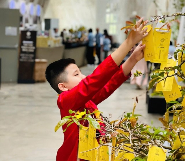 Hàng nghìn du khách đổ về Đắk Lắk đầu năm mới 2026- Ảnh 5. Hàng nghìn du khách đổ về Đắk Lắk đầu năm mới 2026- Ảnh 5.