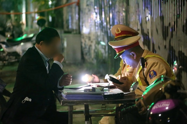 5 ngày nghỉ Tết, Hà Nội kiểm soát gần 59.000 phương tiện, xử lý 1.215 trường hợp vi phạm- Ảnh 2. 5 ngày nghỉ Tết, Hà Nội kiểm soát gần 59.000 phương tiện, xử lý 1.215 trường hợp vi phạm- Ảnh 2.