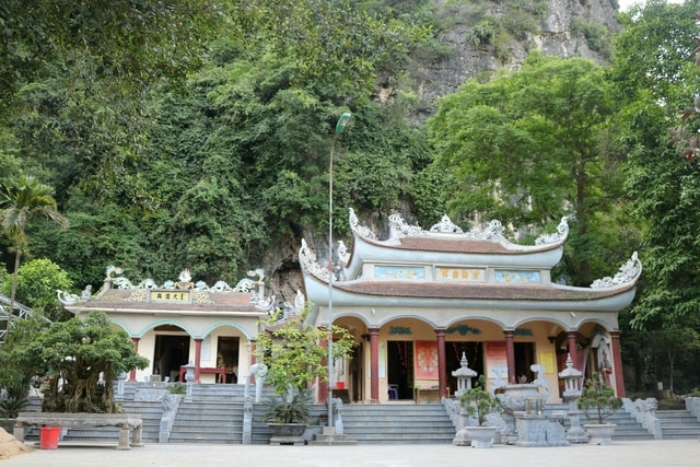 Linh thiêng đền Rồng - đền Nước: Nơi linh khí hội tụ giữa lòng xứ Thanh- Ảnh 1.