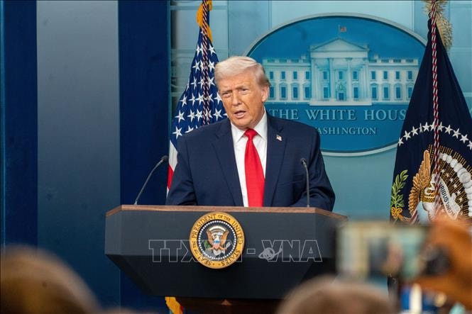 Tổng thống Trump thông báo Mỹ sẽ mở kho tài liệu về người ngoài hành tinh và UFO- Ảnh 1.