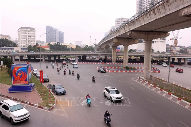 Giao thông Thủ đô Hà Nội thông thoáng trong ngày mùng 5 Tết- Ảnh 2.