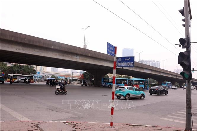 Giao thông Thủ đô Hà Nội thông thoáng trong ngày mùng 5 Tết- Ảnh 1.