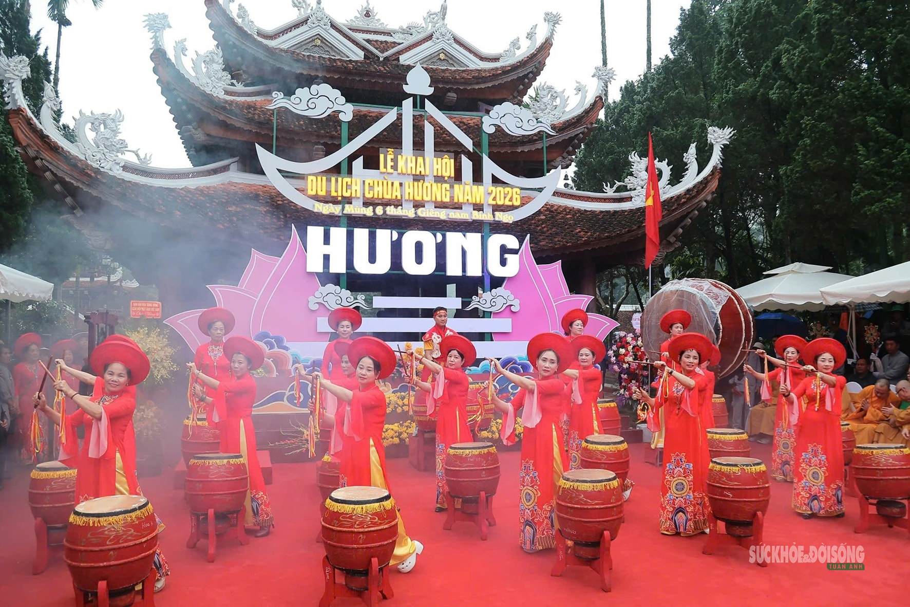 Lễ hội Chùa Hương - Lễ hội lớn nhất miền Bắc chính thức khai hội- Ảnh 6.