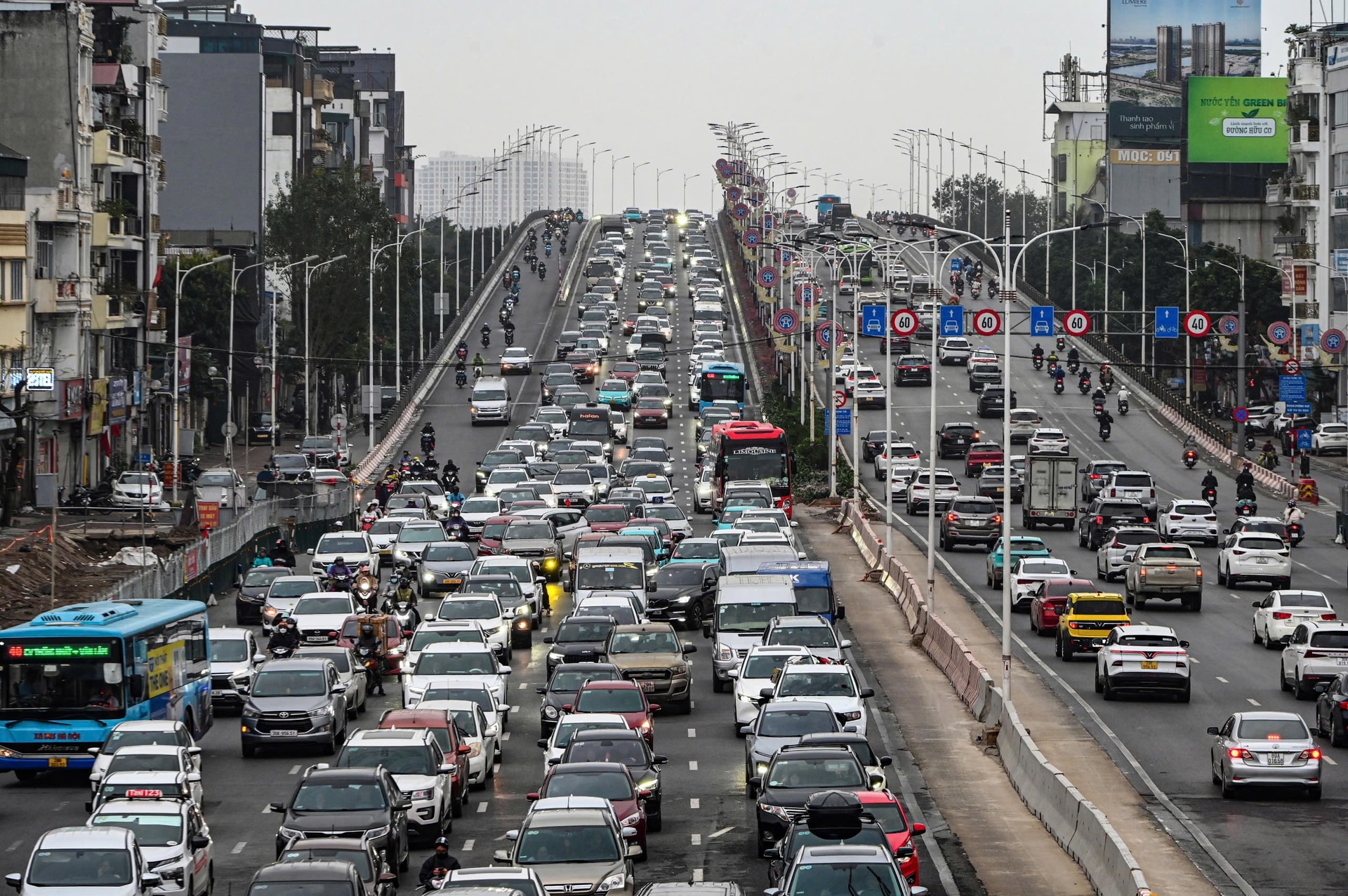 Ngày cuối nghỉ Tết, giao thông Hà Nội diễn biến thế nào?- Ảnh 4.