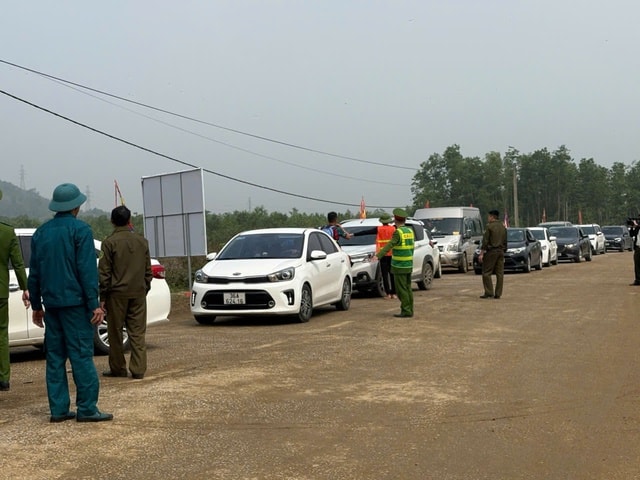 ‘Huyệt đạo’ thiêng trên đỉnh Ngàn Nưa khoác lên mình diện mạo mới- Ảnh 6.
