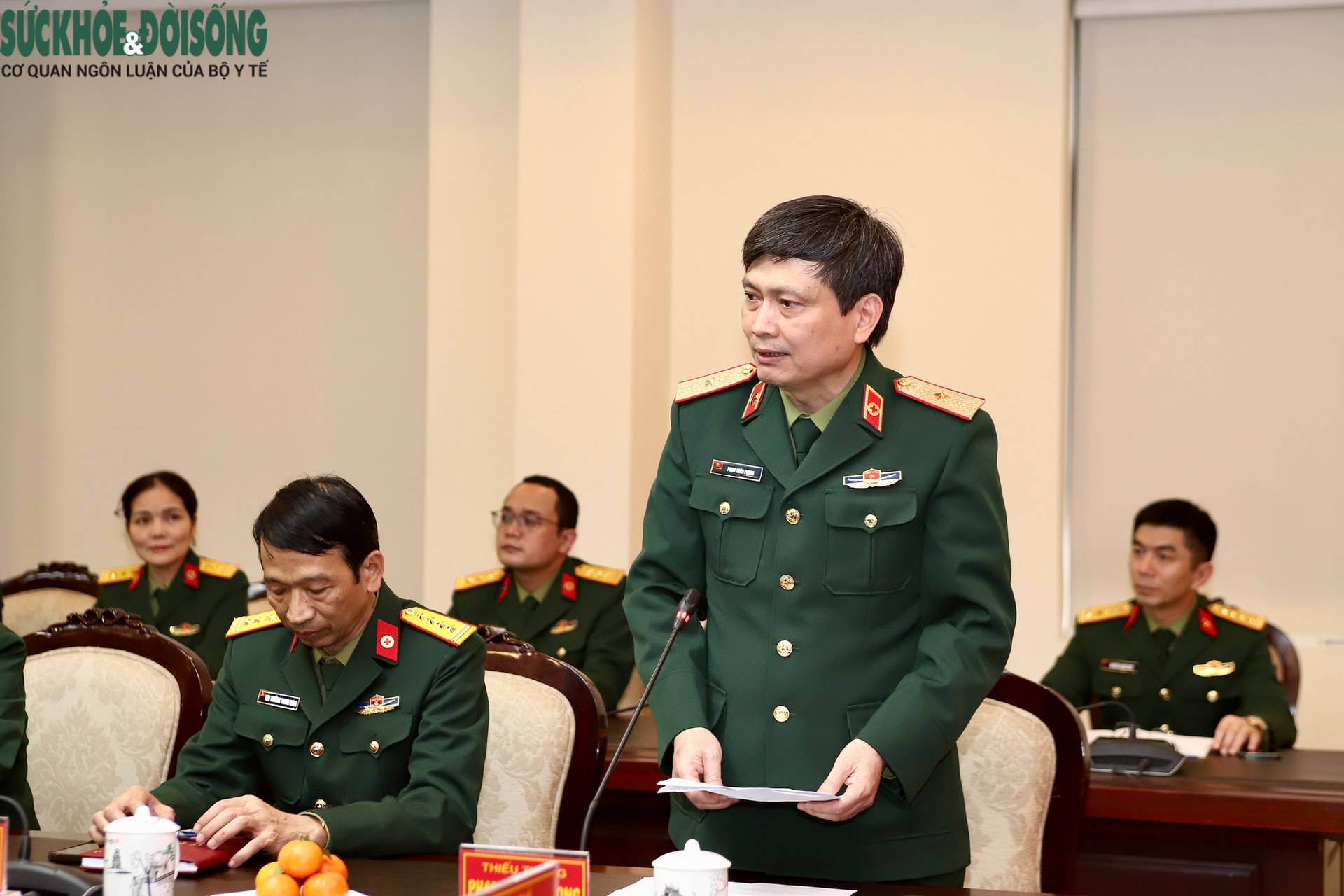 Trưởng Ban Tuyên giáo và Dân vận Trung ương thăm, chúc mừng Viện Y học cổ truyền Quân đội dịp 27/2- Ảnh 5. Trưởng Ban Tuyên giáo và Dân vận Trung ương thăm, chúc mừng Viện Y học cổ truyền Quân đội dịp 27/2- Ảnh 5.