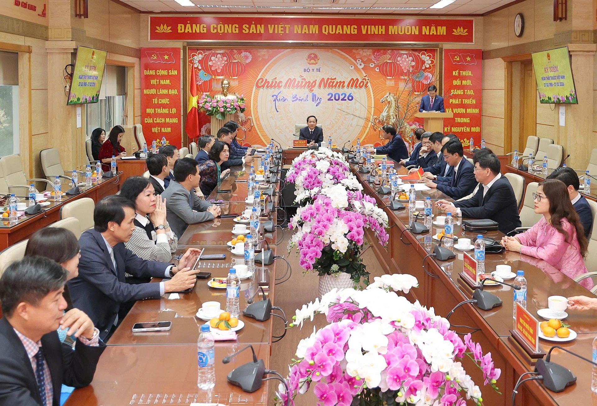 Nâng cao trình độ chuyên môn, đưa y tế Việt Nam ngang tầm khu vực và quốc tế- Ảnh 3. Nâng cao trình độ chuyên môn, đưa y tế Việt Nam ngang tầm khu vực và quốc tế- Ảnh 3.