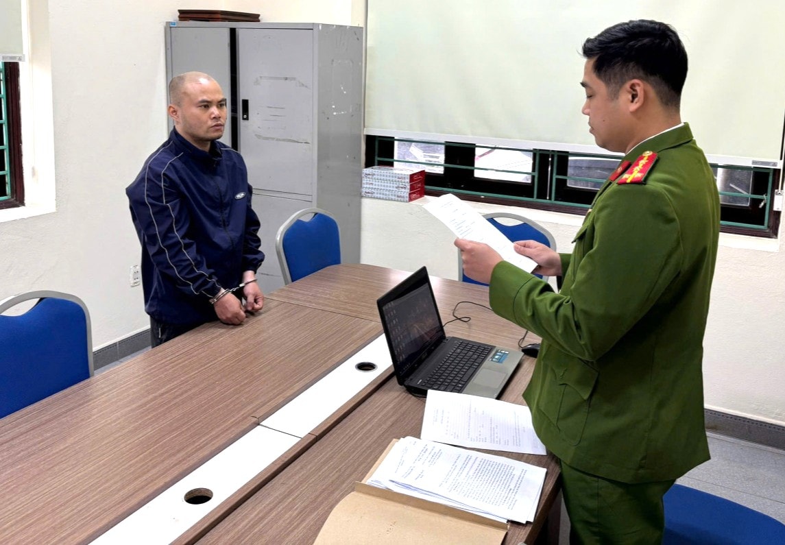 Không có tiền tiêu xài, gã thanh niên lên kế hoạch cướp tiệm vàng chiều mùng 5 Tết- Ảnh 1. Không có tiền tiêu xài, gã thanh niên lên kế hoạch cướp tiệm vàng chiều mùng 5 Tết- Ảnh 1.