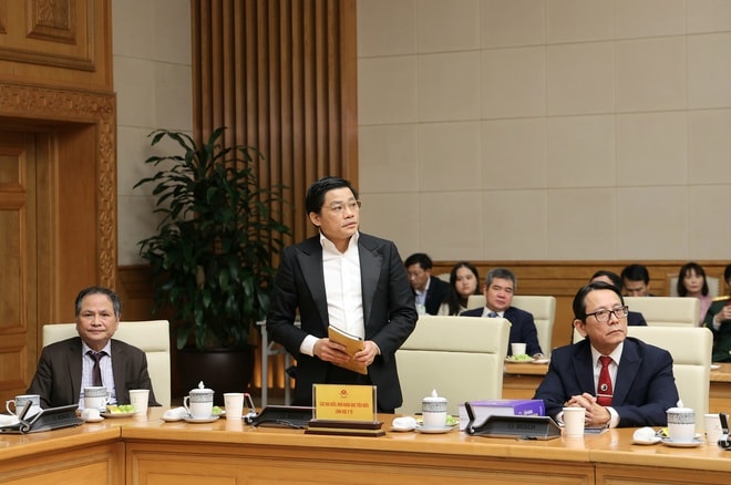 Thủ tướng: Nghề y là một nghề cao quý, là biểu tượng của sự hy sinh, lòng nhân ái, trí tuệ, sự kiên trì...- Ảnh 9. Thủ tướng: Nghề y là một nghề cao quý, là biểu tượng của sự hy sinh, lòng nhân ái, trí tuệ, sự kiên trì...- Ảnh 9.