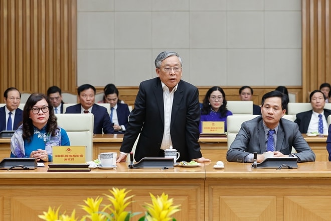 Thủ tướng: Nghề y là một nghề cao quý, là biểu tượng của sự hy sinh, lòng nhân ái, trí tuệ, sự kiên trì...- Ảnh 4. Thủ tướng: Nghề y là một nghề cao quý, là biểu tượng của sự hy sinh, lòng nhân ái, trí tuệ, sự kiên trì...- Ảnh 4.