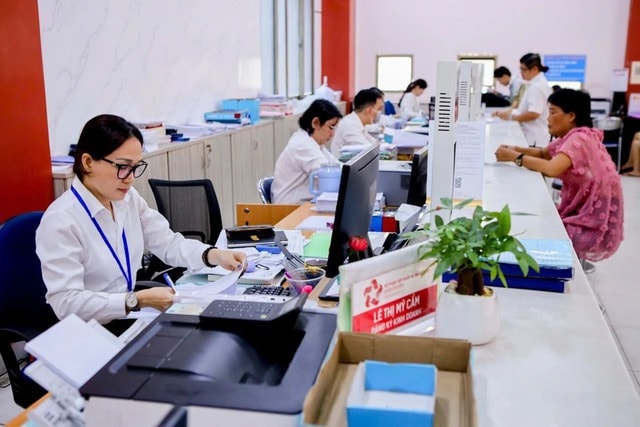 Bãi bỏ 12 quyết định, thông tư về quản lý công chức, viên chức, thanh tra từ 1/3- Ảnh 1.