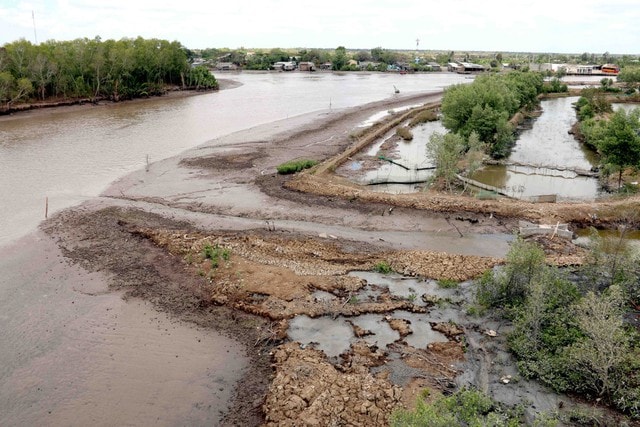 Nam Bộ cao điểm mùa khô, xâm nhập mặn có thể vượt xa mức trung bình nhiều năm- Ảnh 1. Nam Bộ cao điểm mùa khô, xâm nhập mặn có thể vượt xa mức trung bình nhiều năm- Ảnh 1.