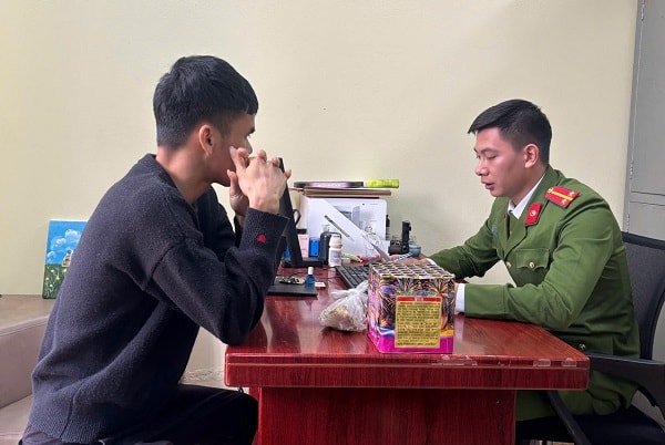 Đốt pháo hoa nổ trái phép, một người ở Thái Nguyên bị phạt 30 triệu đồng- Ảnh 1.