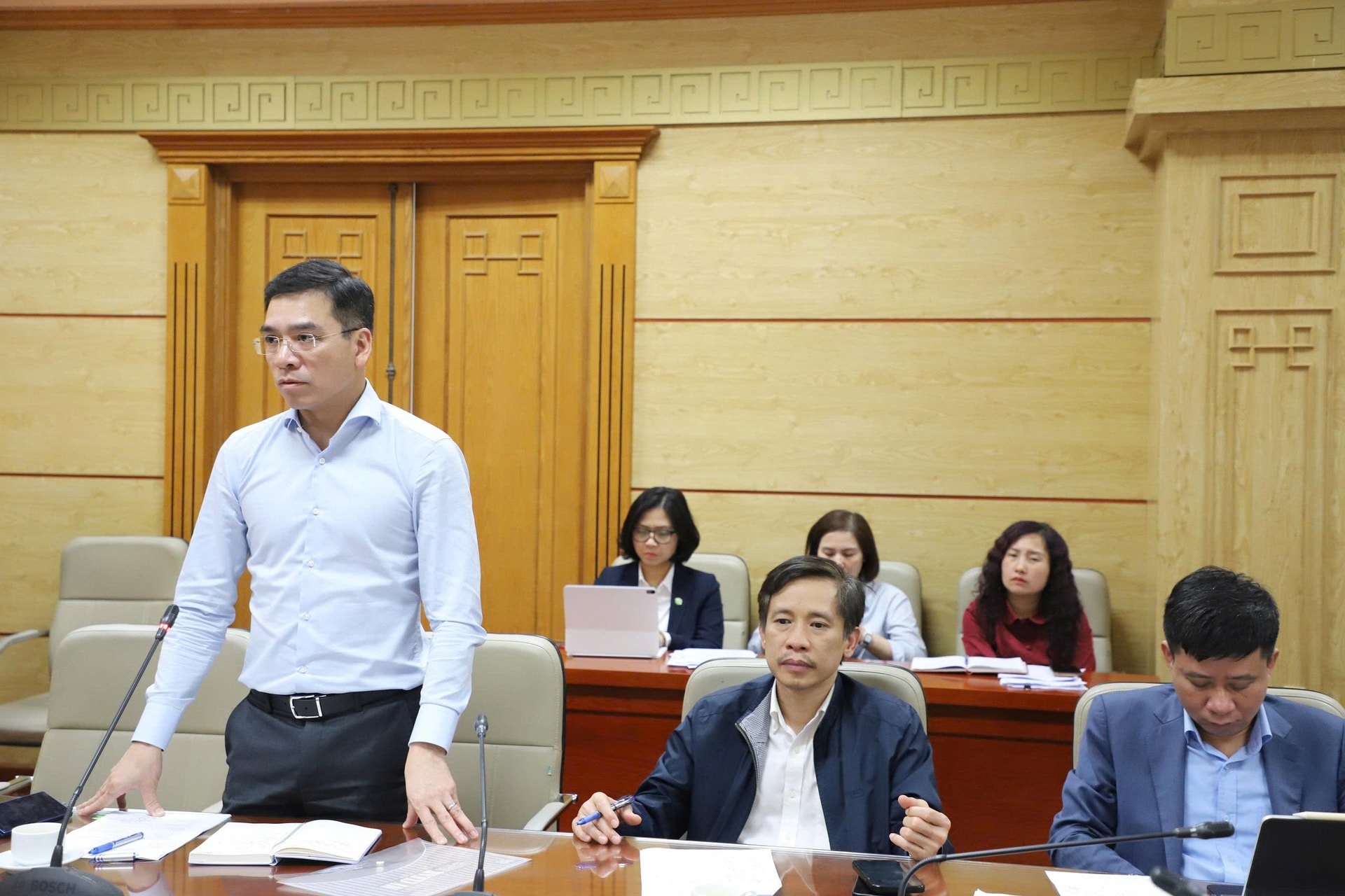 Nhân lực là cốt lõi cho sự vận hành Bệnh viện Bạch Mai và Bệnh viện Hữu nghị Việt Đức cơ sở 2- Ảnh 4. Nhân lực là cốt lõi cho sự vận hành Bệnh viện Bạch Mai và Bệnh viện Hữu nghị Việt Đức cơ sở 2- Ảnh 4.