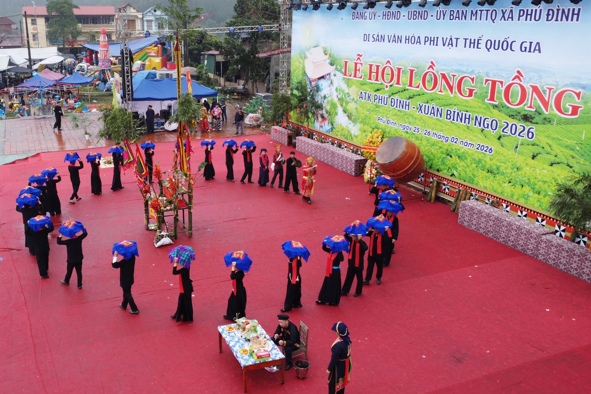 Lễ hội xuống đồng nơi 'Thủ đô gió ngàn'- Ảnh 3. Lễ hội xuống đồng nơi 'Thủ đô gió ngàn'- Ảnh 3.