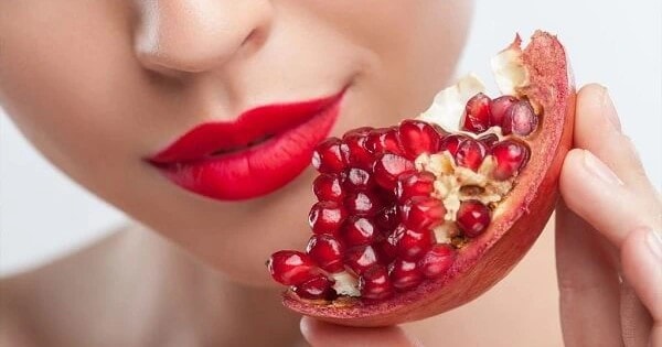 5 lý do bất ngờ từ quả lựu giúp 'chuyện ấy' thăng hoa- Ảnh 2.