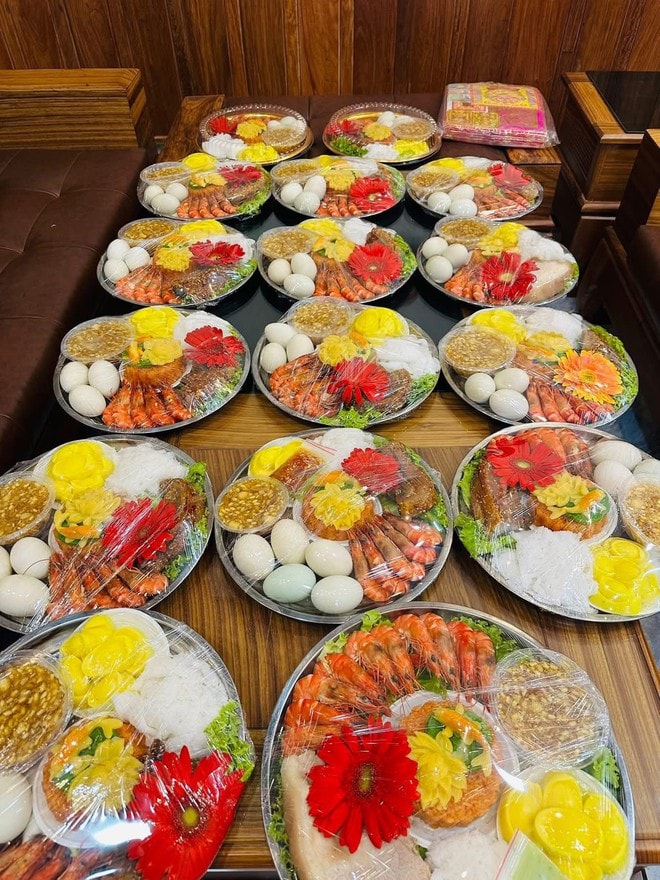 Ngày vía Thần Tài: Từ bánh hũ vàng, mâm cúng tiền triệu đến trào lưu mua lợn đất 'giữ vía'- Ảnh 4.