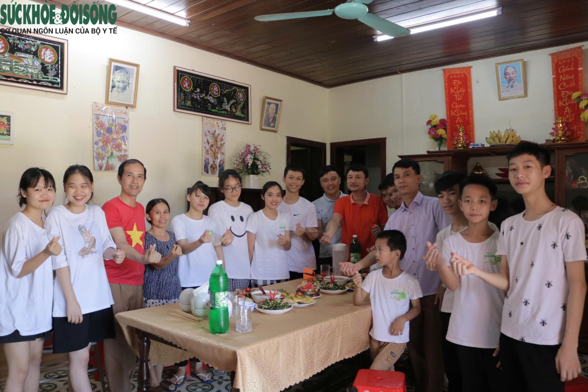 Năm bát hương lạnh khói và trái tim của một người đàn ông- Ảnh 8.