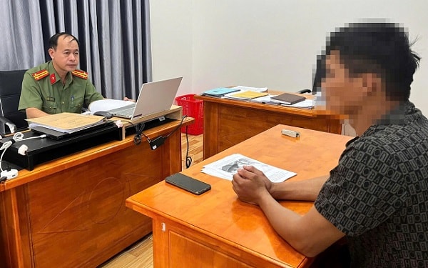 Triệu tập thanh niên đăng tin xúc phạm, thách thức Công an trên Facebook- Ảnh 1. Triệu tập thanh niên đăng tin xúc phạm, thách thức Công an trên Facebook- Ảnh 1.