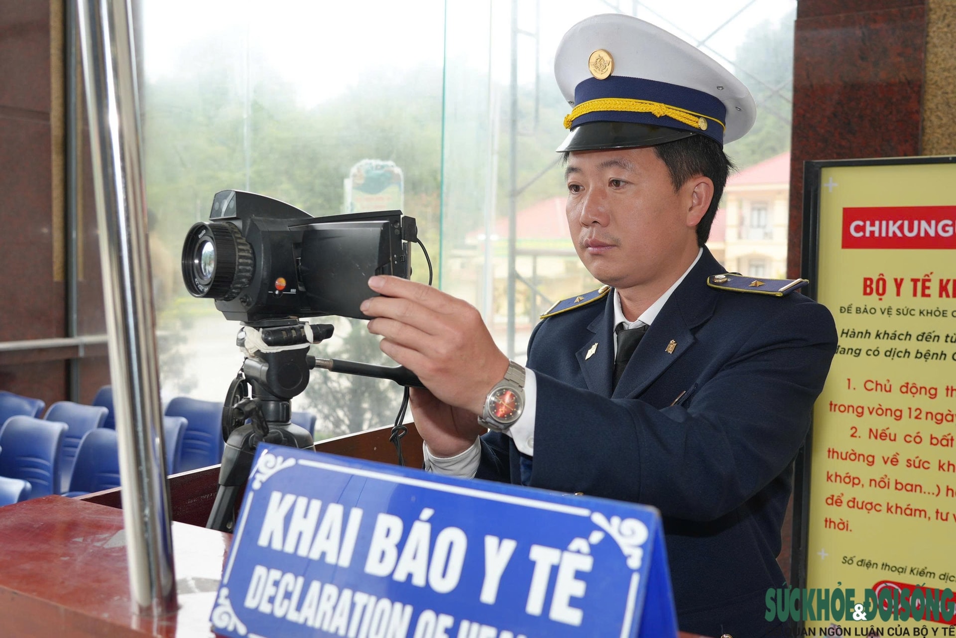 Vợ chồng bác sĩ người Mông lặng thầm ‘gác cổng bệnh tật’ miền biên viễn- Ảnh 2. Vợ chồng bác sĩ người Mông lặng thầm ‘gác cổng bệnh tật’ miền biên viễn- Ảnh 2.