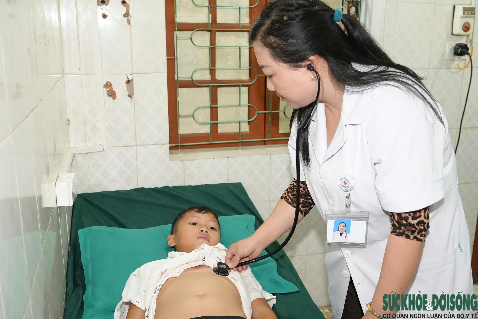 Vợ chồng bác sĩ người Mông lặng thầm ‘gác cổng bệnh tật’ miền biên viễn- Ảnh 5. Vợ chồng bác sĩ người Mông lặng thầm ‘gác cổng bệnh tật’ miền biên viễn- Ảnh 5.